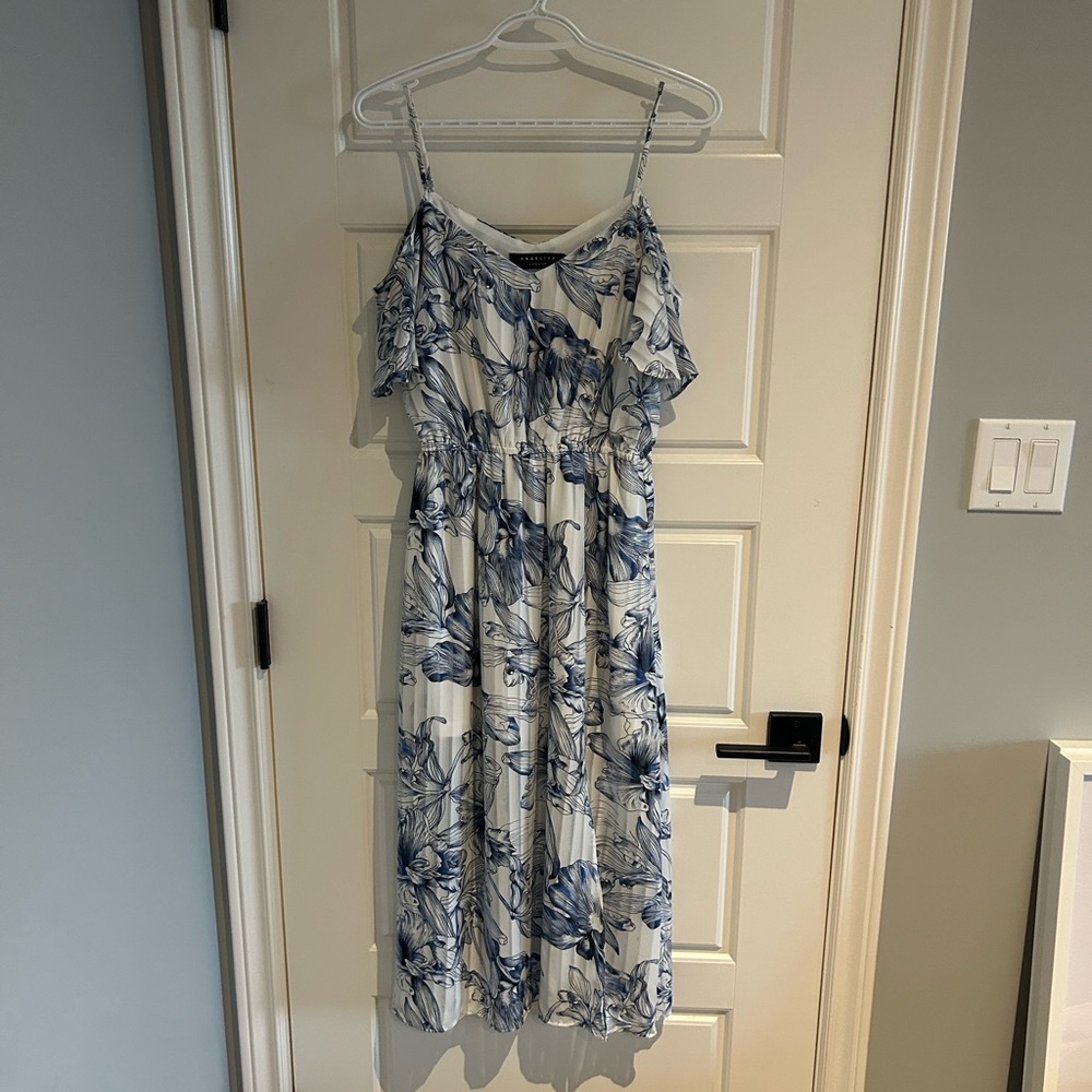 Floral Blue and White Women's Dress